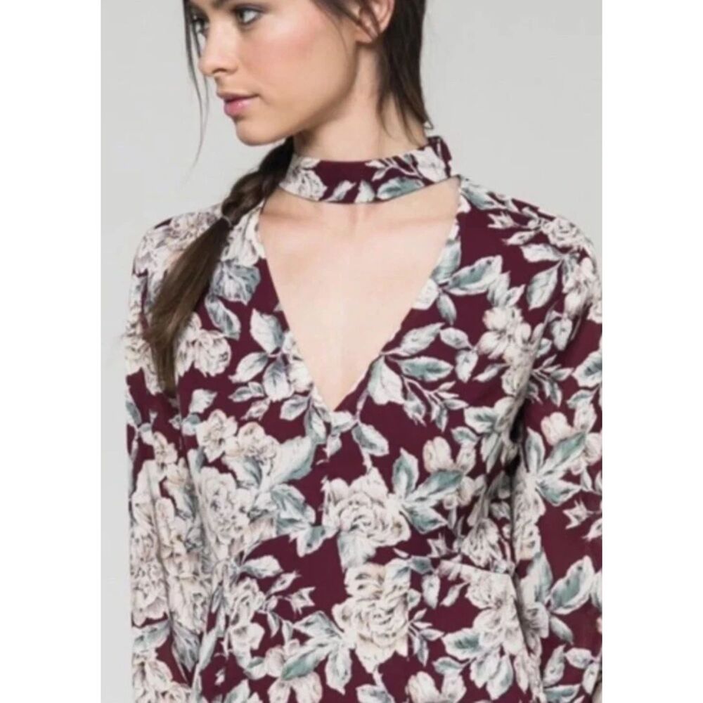 Honey Belle Y2K Choker Neck Floral Print Maxi Dress in Burgundy - Picture 3 of 15
